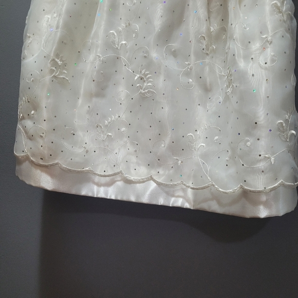 Gunne Sax Jessica McClintock White and Gold Strapless Formal Dress - Picture 7 of 9